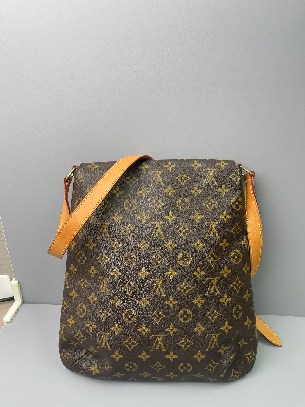 Pre-Owned Louis Vuitton  Crossbody Shoulder Bag77351775