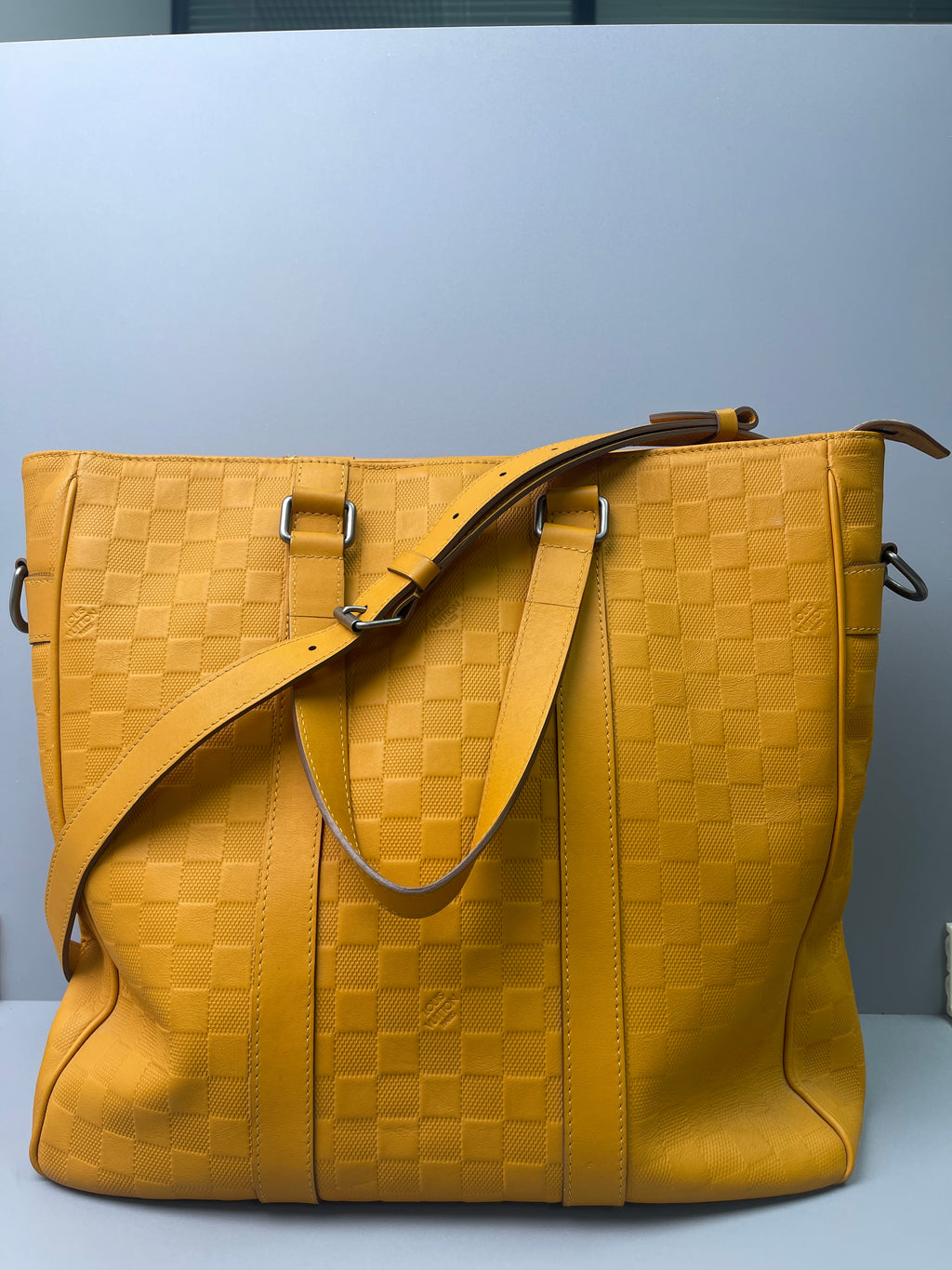 Pre-Owned Louis Vuitton Damier Infini 7 Days A Week Tote Bag82410654
