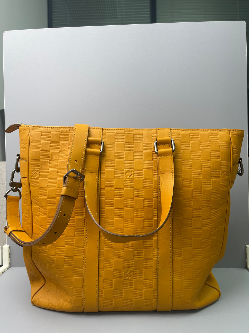 Pre-Owned Louis Vuitton Damier Infini 7 Days A Week Tote Bag82410654
