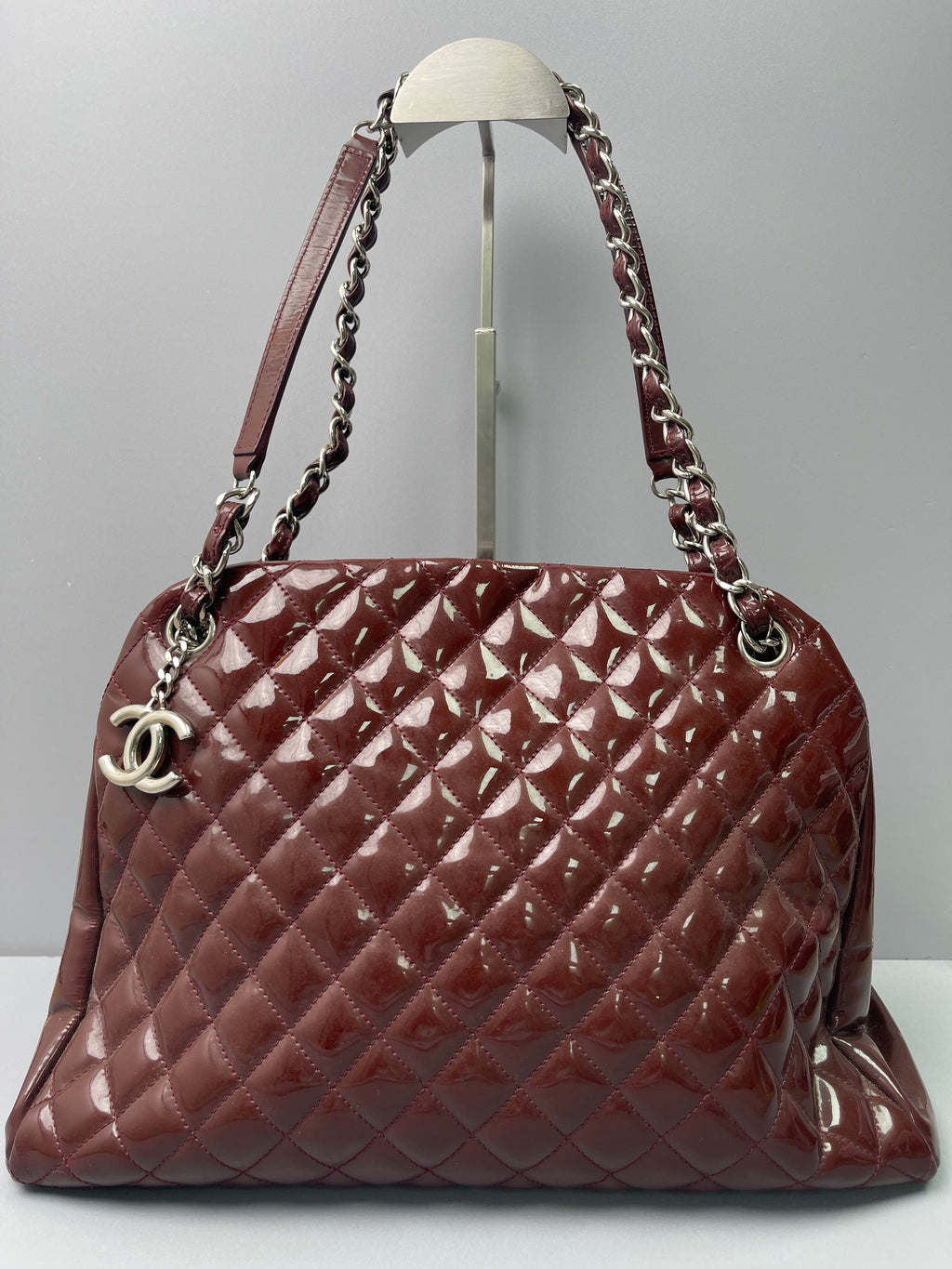 Pre-Owned Chanel Just Mademoiselle Large Bowling Bag55003325