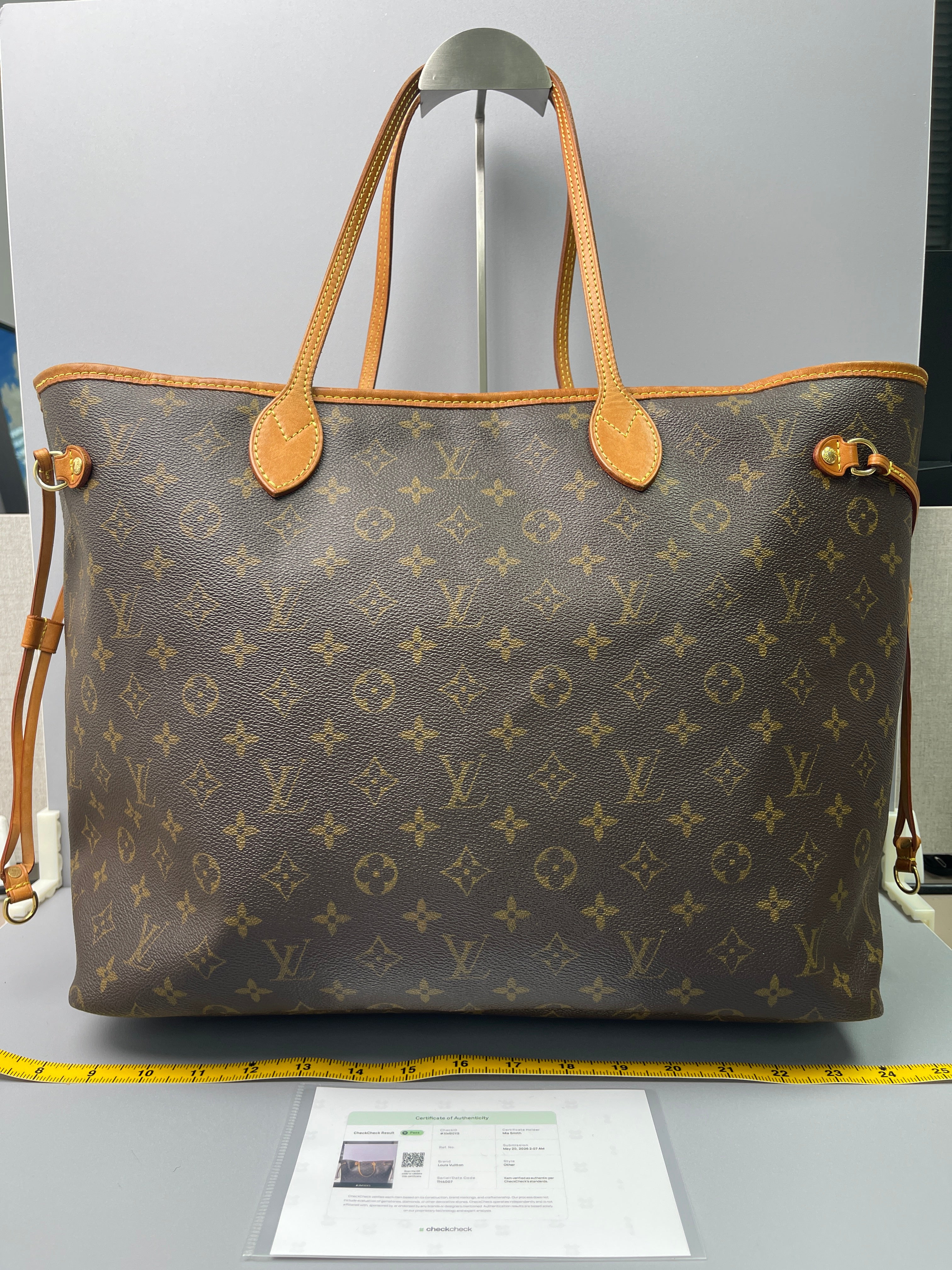 Pre-Owned Louis Vuitton Neverfull GM Tote Bag  12676406