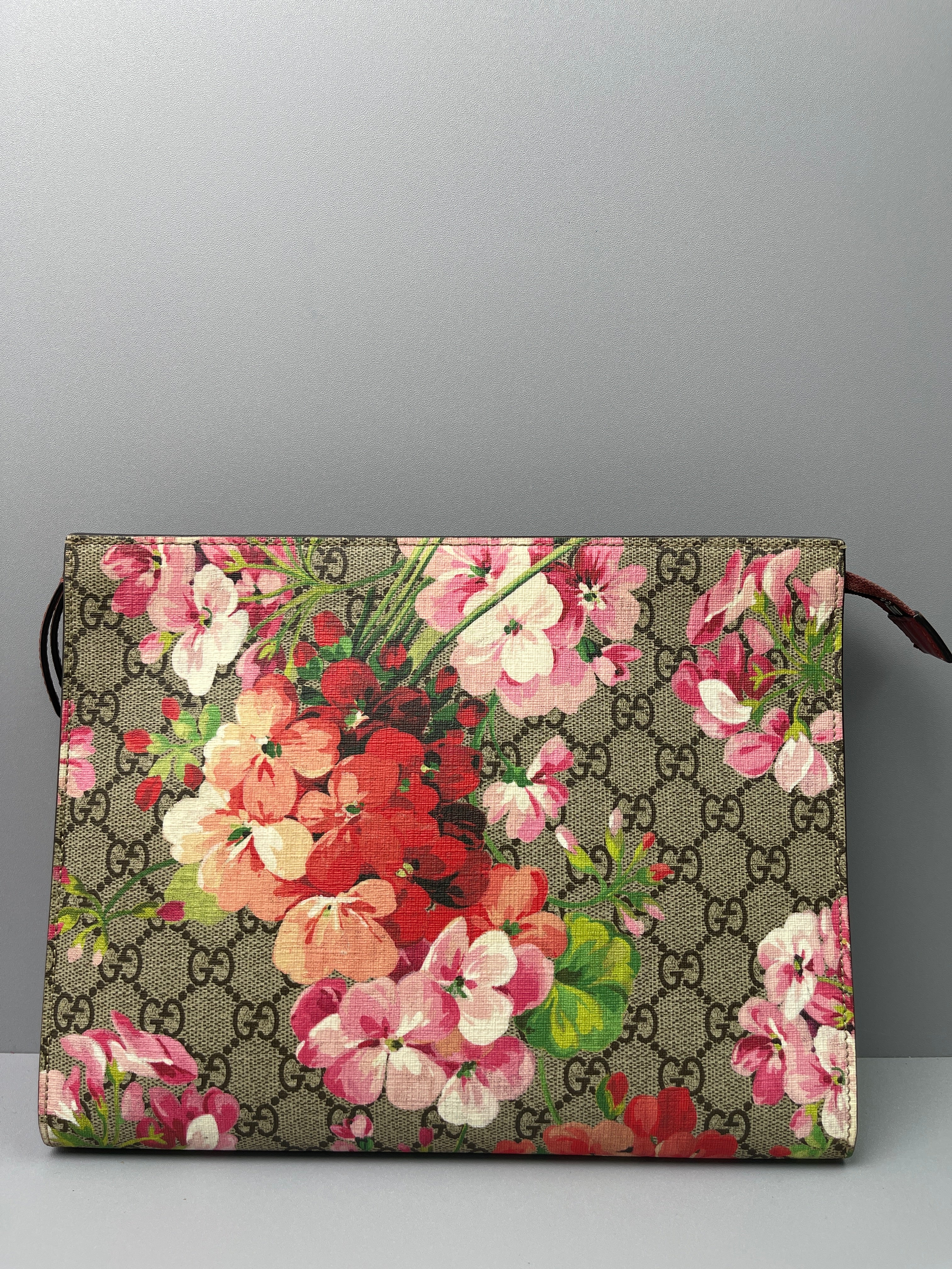 Pre-Owned Gucci GG Blooms Supreme Canvas Large Pouch/Clutch Bag84878341