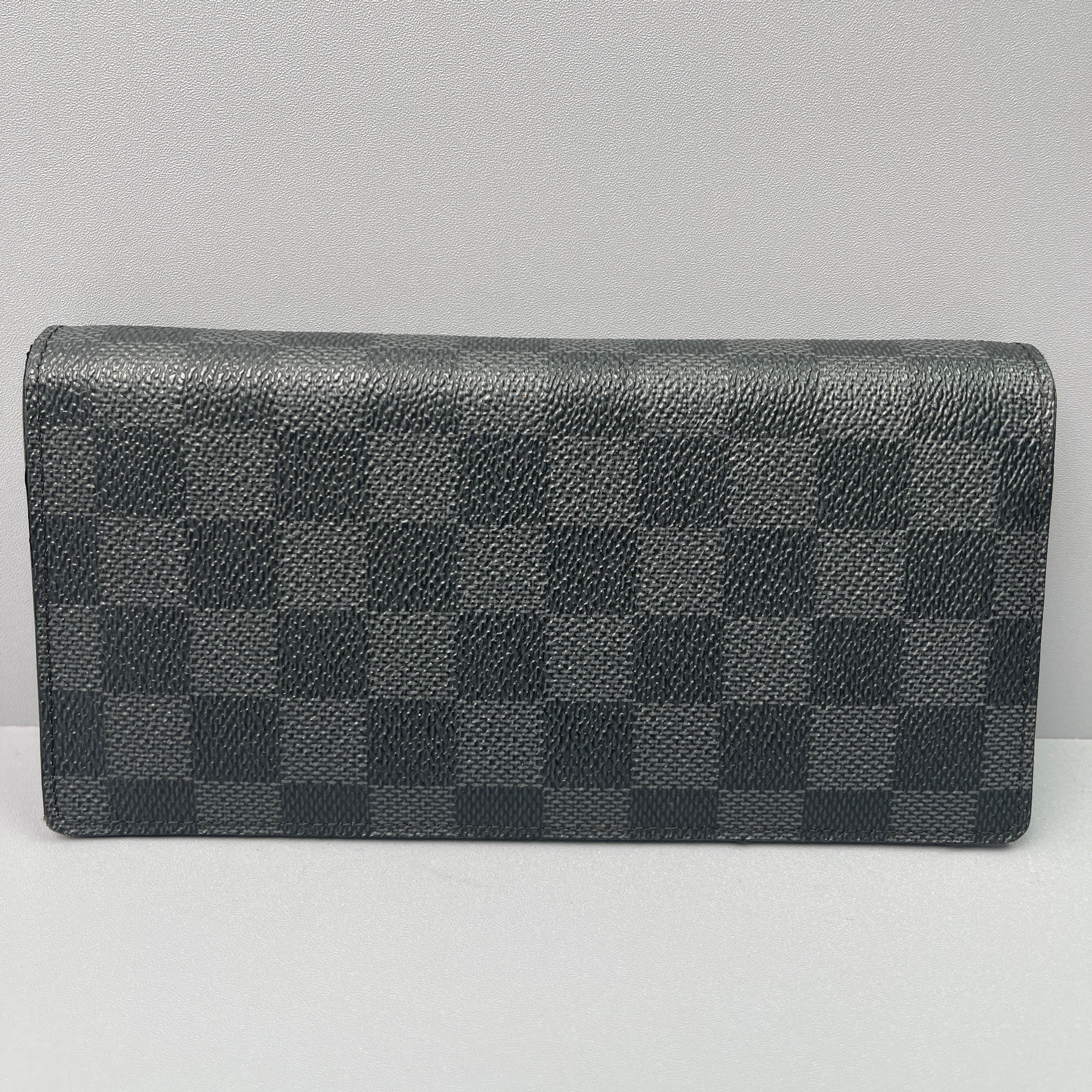 Pre-Owned Louis Vuitton Brazza Long Wallet 76315745