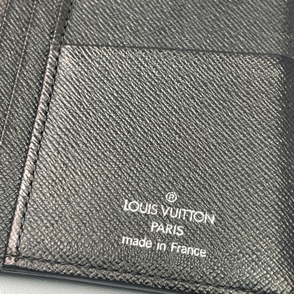 Pre-Owned Louis Vuitton Brazza Long Wallet 76315745